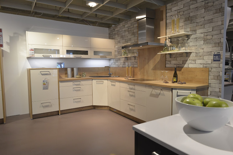 Negocio Opti-Wohnwelt | Möbelhaus & Küchenstudio Schweinfurt
